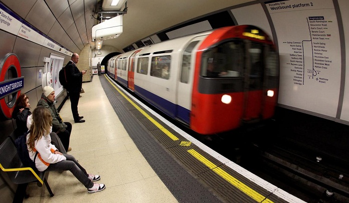 Londoners suffer as strike shuts Tube